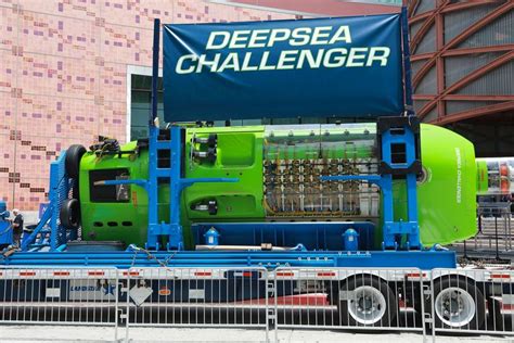 deepsea challenger vs titan.